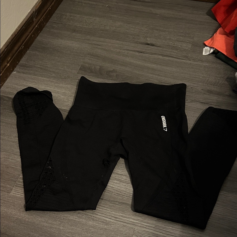 Black gymshark leggings